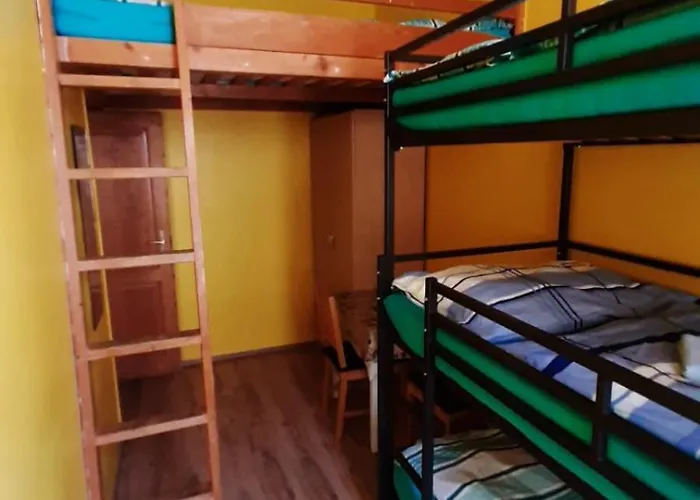 Relaxrooms Hernals Проживання в сім'ї *